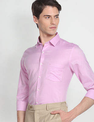 Arrow Solid Manhattan Slim Fit Shirt