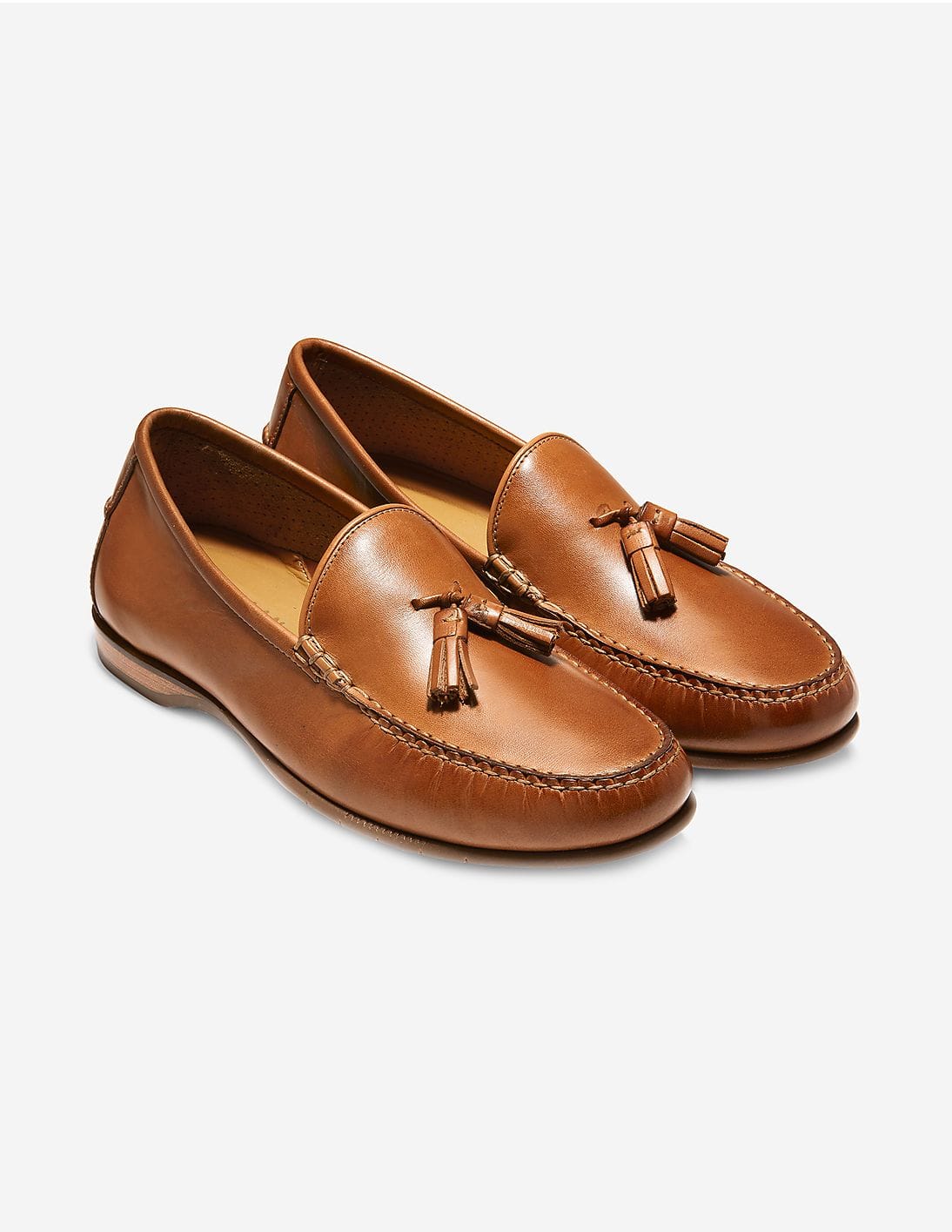 Buy Cole Haan Men Tan Hayes Tassel Loafer - NNNOW.com display picture 1