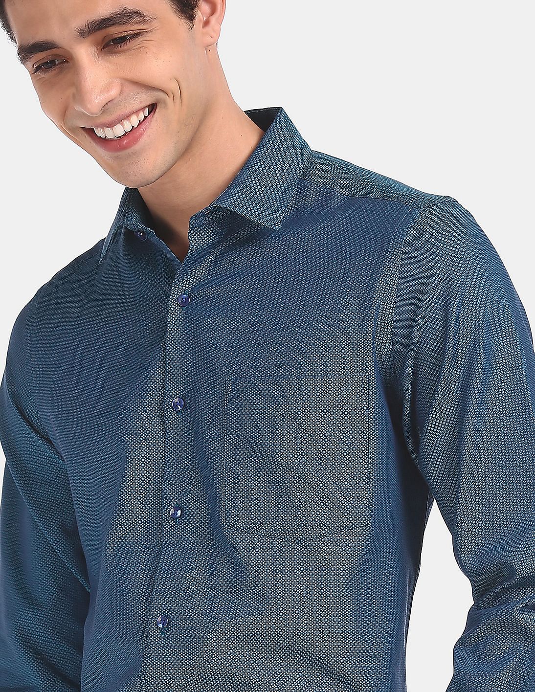 Buy Arrow Men Teal Patterned Weave Cotton Formal Shirt - NNNOW.com