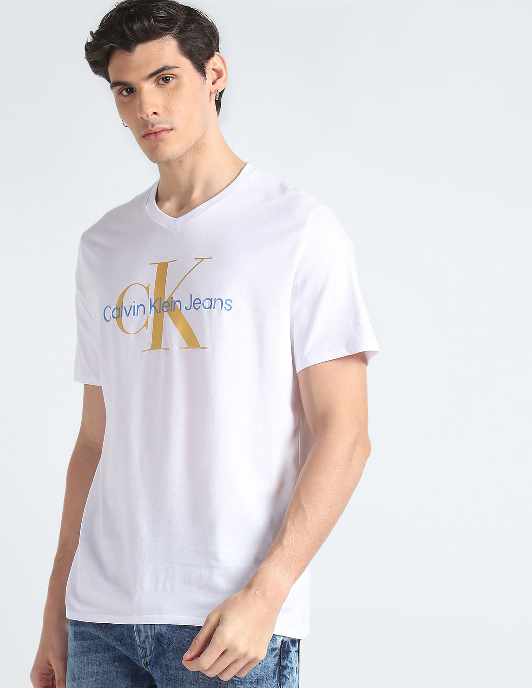 Buy Calvin Klein V-Neck Cotton Monologo T-Shirt - NNNOW.com