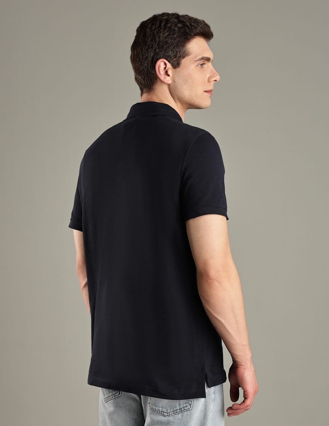 Buy Tommy Hilfiger Solid Regular-Fit Cotton Polo T-Shirt - NNNOW.com