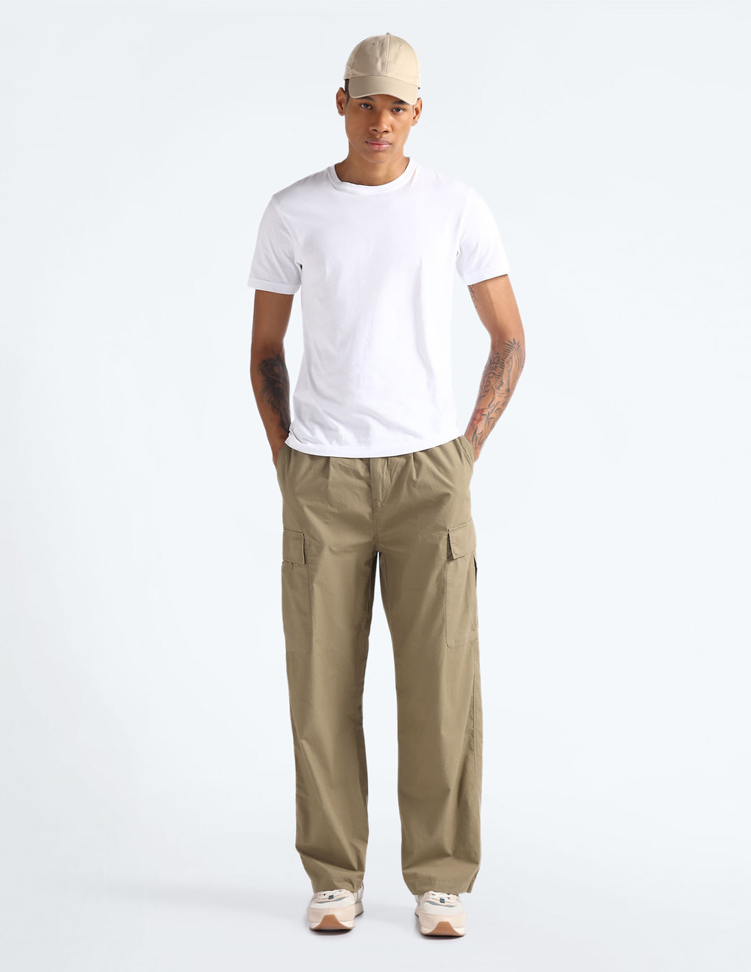 mallboy　SCHENKER FLYING V TROUSERS Buy Flying Machine Relaxed Cargo Trousers - NNNOW.com